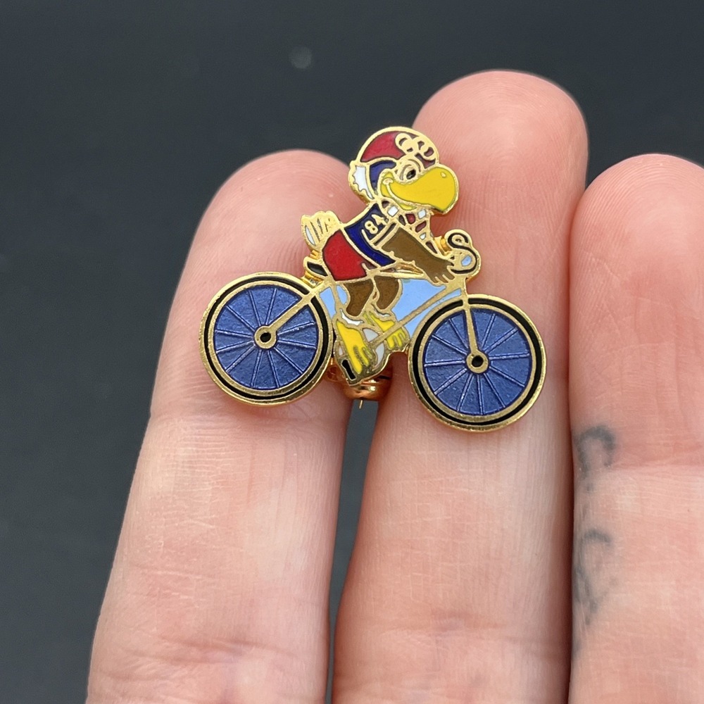 1984 Los Angeles Olympics Sam The Eagle Cycling Event Lapel Hat Pin